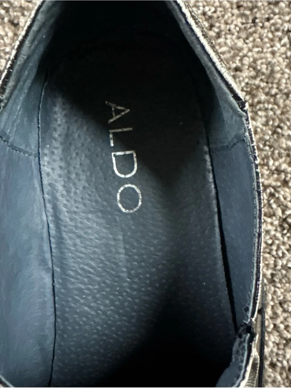 Aldo Men's Size 43 (9.5/10) Black Leather Slip-On Dress Shoes with Cross Detail